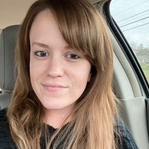 Meet your Posher, Carly